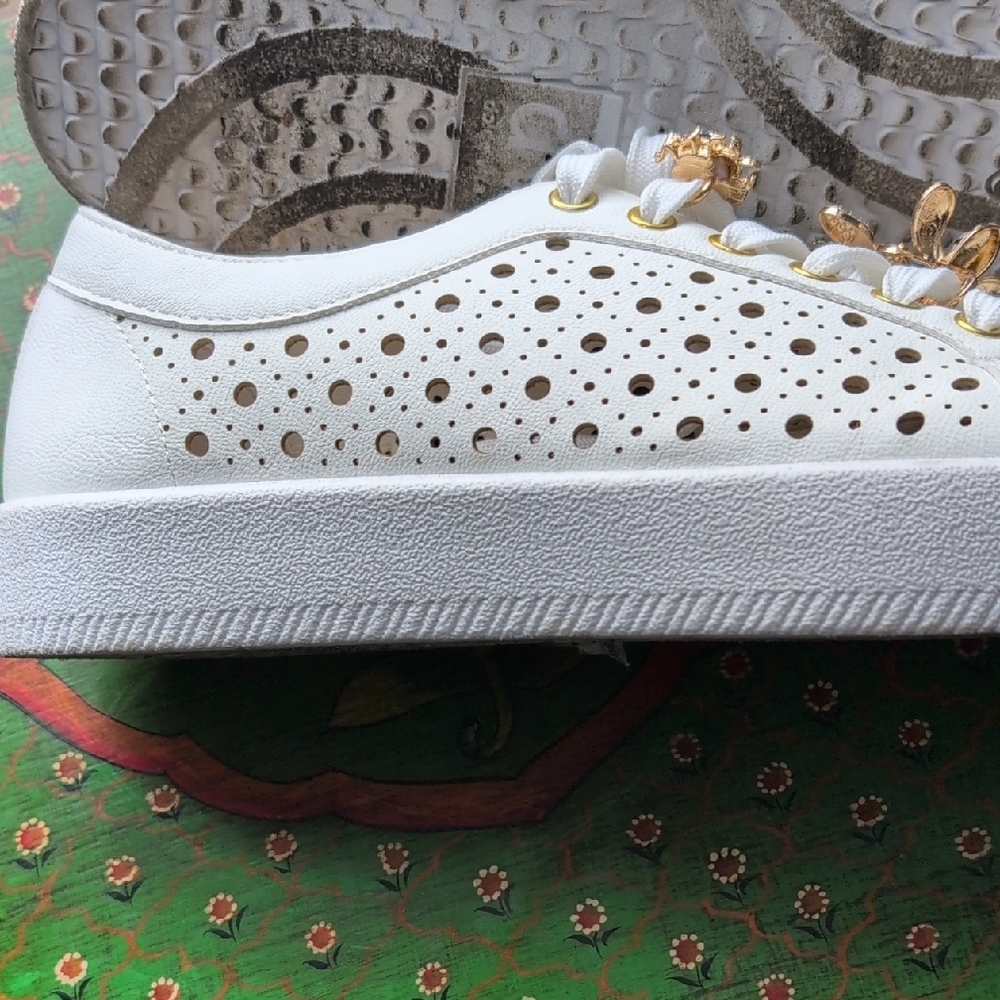 DV by Dolce Vita White Laser-Cut Sneakers with Gold Bee Charms - Picture 7 of 9